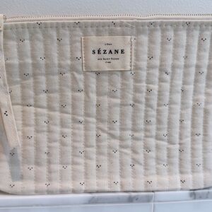 Sezane Paris Quilted Clutch Pouch Cream with Black Dot Minimalist Wristlet NWOT